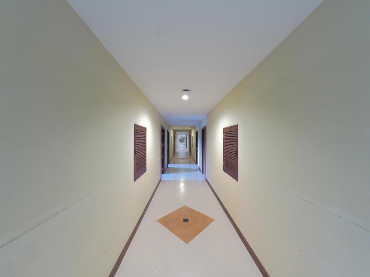 Nipa Garden Hotel Сураттхани Экстерьер фото